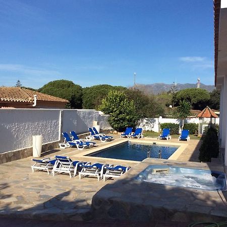 Apartamentos Y Habitaciones Kai Marbella (Adults Only) ภายนอก รูปภาพ