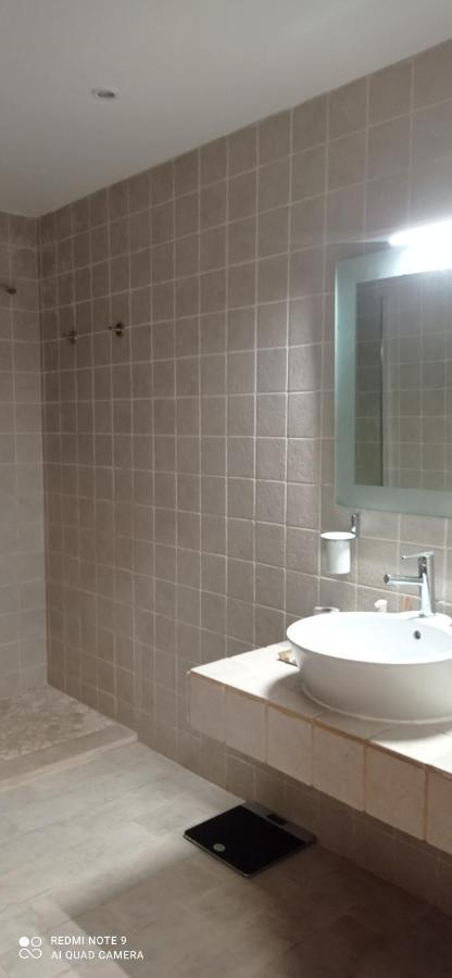 Apartamentos Y Habitaciones Kai Marbella (Adults Only) ภายนอก รูปภาพ