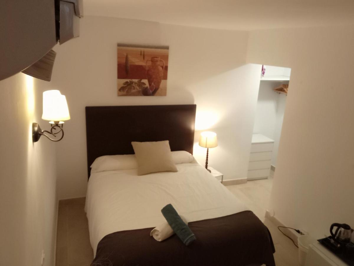 Apartamentos Y Habitaciones Kai Marbella (Adults Only) ภายนอก รูปภาพ
