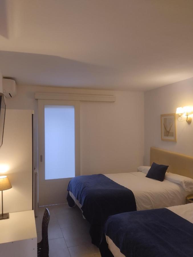 Apartamentos Y Habitaciones Kai Marbella (Adults Only) ภายนอก รูปภาพ