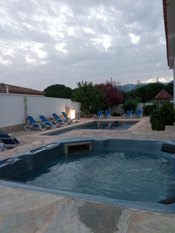 Apartamentos Y Habitaciones Kai Marbella (Adults Only) ภายนอก รูปภาพ